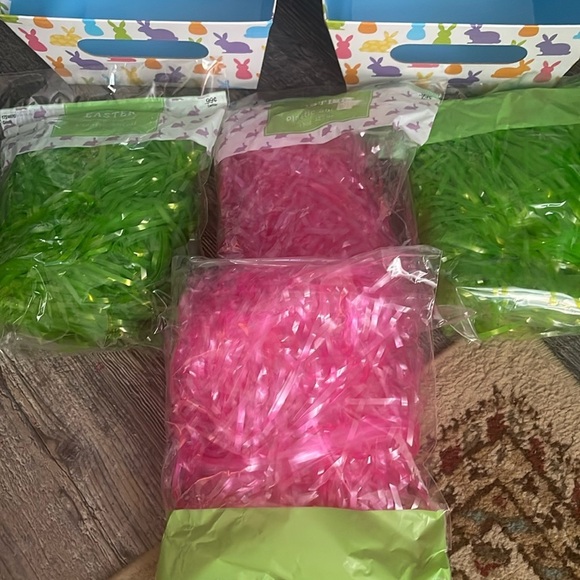 4 basket box and 4 plastic shred for decorative - Picture 3 of 5